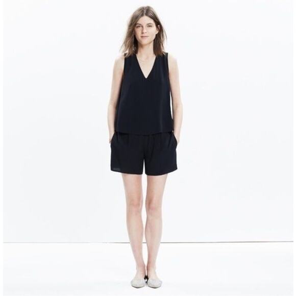 Madewell Overlay Sleeveless V-Neck Open Back Flowing Romper with Pockets - Picture 1 of 14